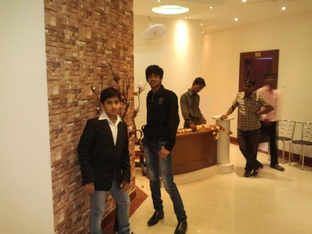 Hotel Sagar Castle Ratlām エクステリア 写真