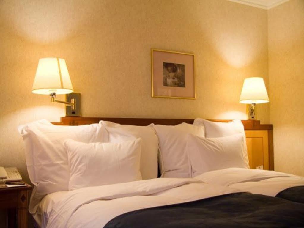 Hotel Sagar Castle Ratlām エクステリア 写真